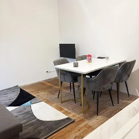 Renove 50m2 Avec Jardin Commun Et Parking Prive *